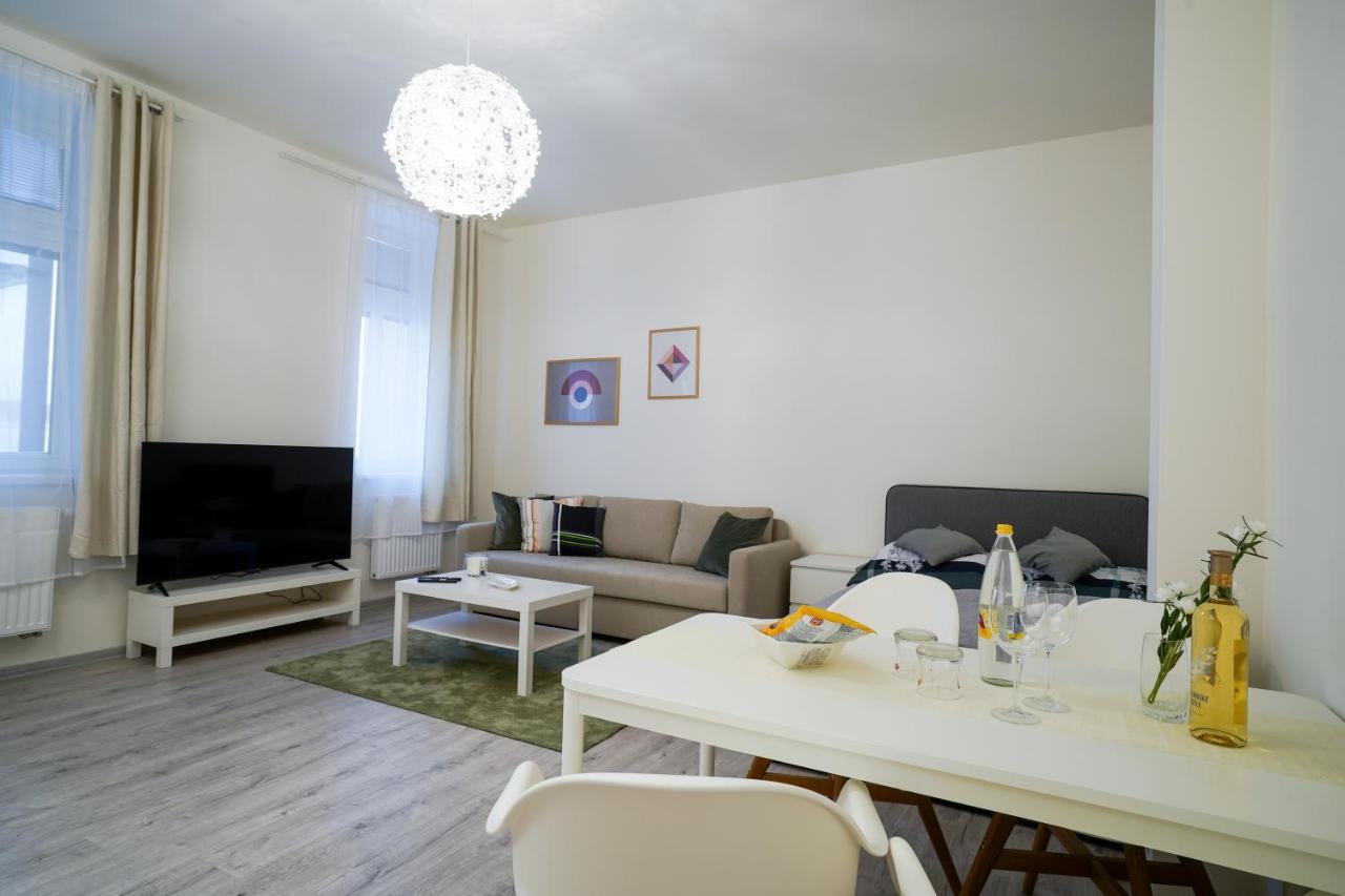 אולומוץ Lucy'S Apartments 2 מראה חיצוני תמונה