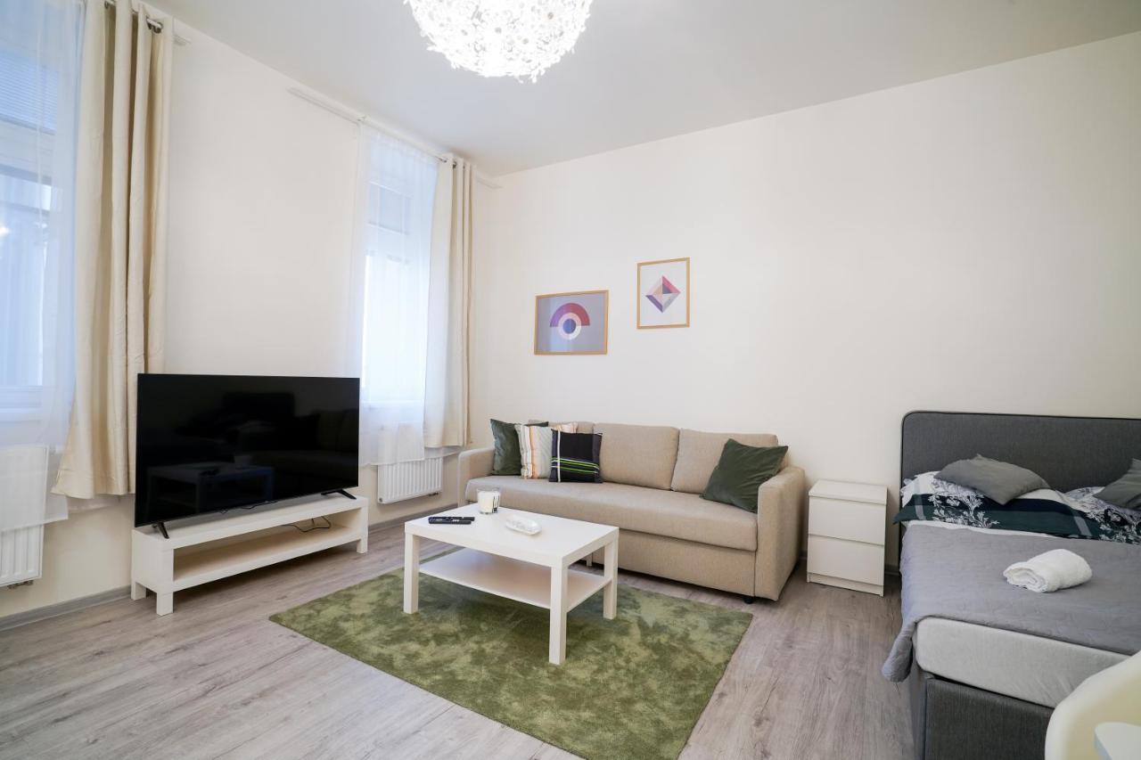 אולומוץ Lucy'S Apartments 2 מראה חיצוני תמונה